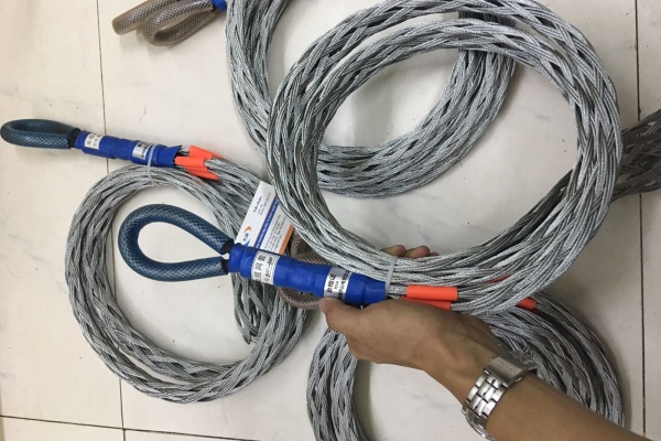Rọ kéo cáp