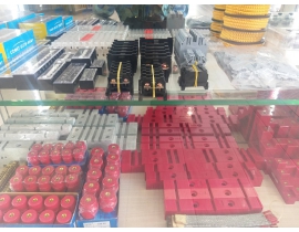 Phụ kiện ráp tủ